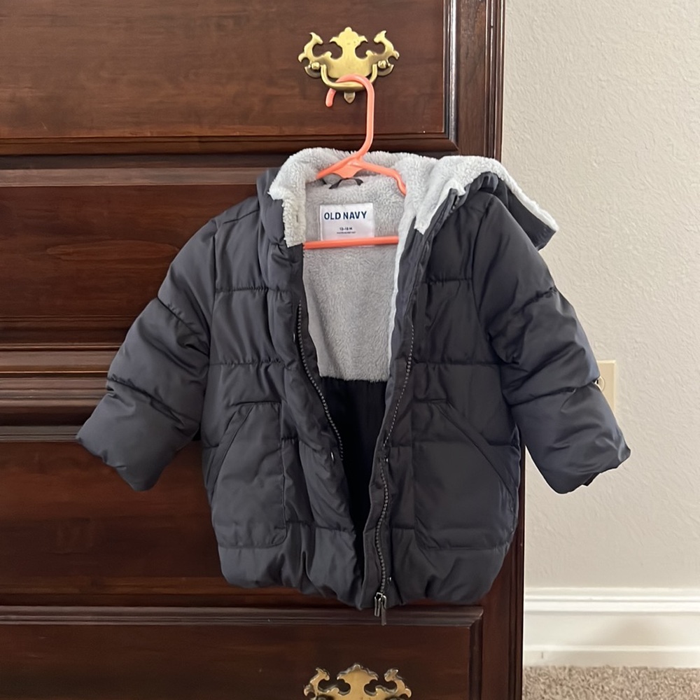Toddler Old Navy Gray Puffer Jacket - Picture 3 of 3